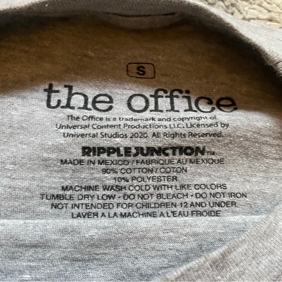 The Office Dwight Schrute False Tee Shirt Mens Small Grey Black T Shirt - Picture 3 of 5